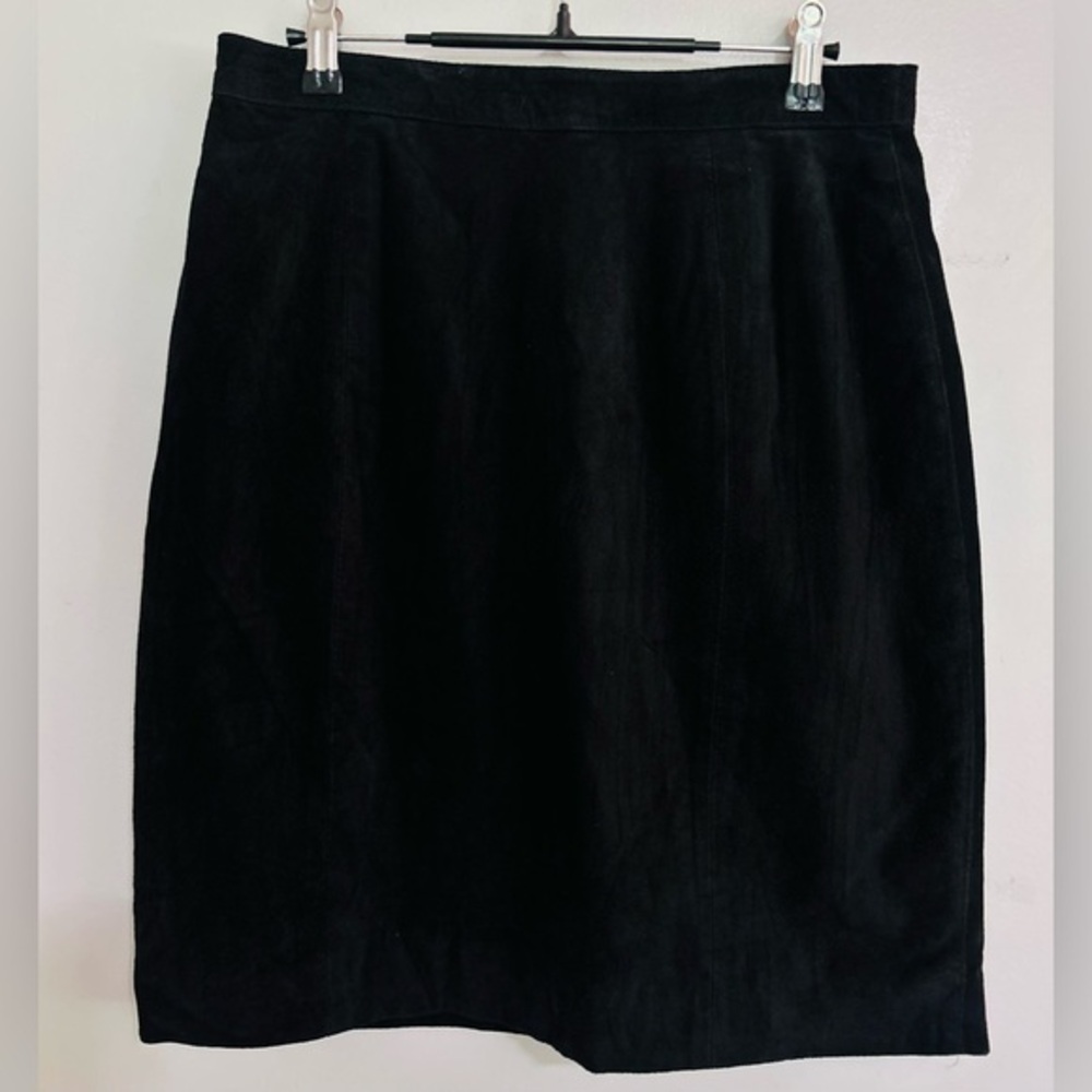 Rock Creek Black Genuine Suede Skirt Size 12 Vintage Edgy Chic Classic Staple
